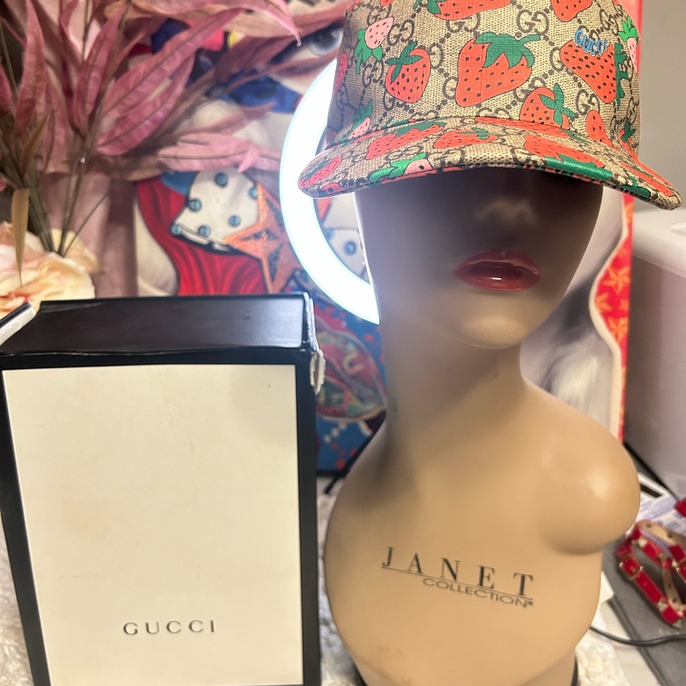 Authentic Gucci Monogram Strawberry Baseball Cap … - image 3